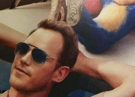 Третий день постеров с меховым Соником. Теперь синий еж сидит в компании Криса Пратта - изображение обложка