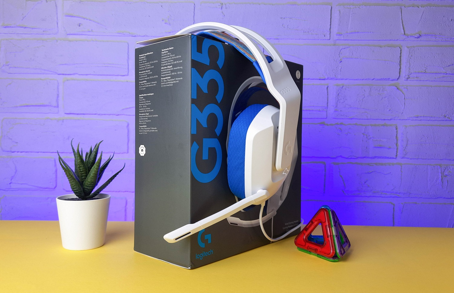 Обзор Logitech G335: лёгкая игровая гарнитура с проводом и без RGB-подсветки