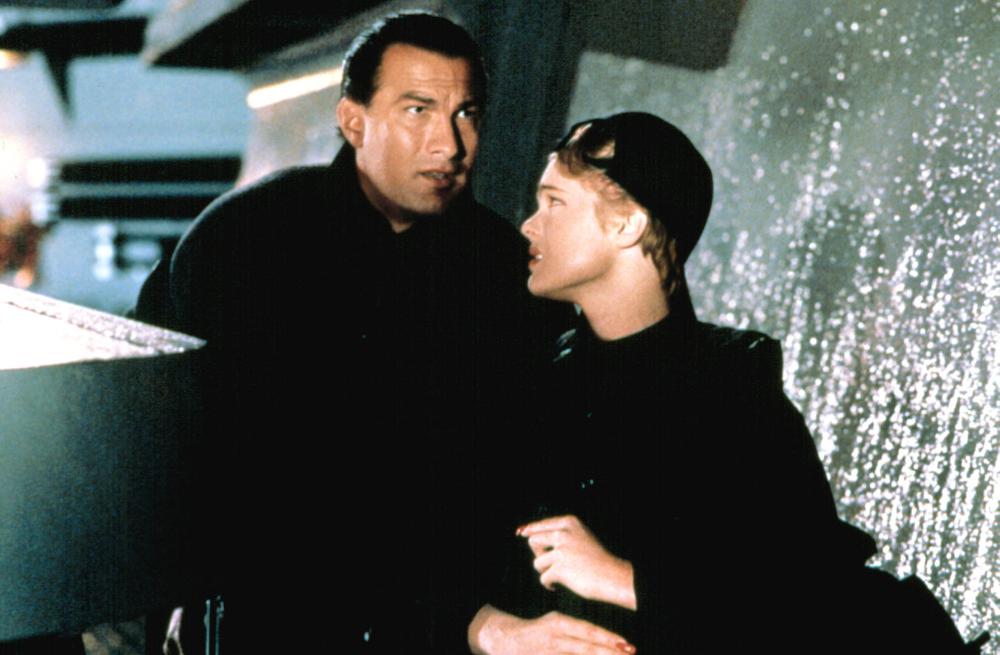 Warner Bros. сделает перезапуск боевика «В осаде» со Стивеном Сигалом для HBO Max - изображение обложка