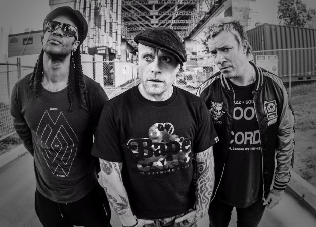 Prodigy выпустили второй лайв-клип из России: Their Law в Новосибирске
