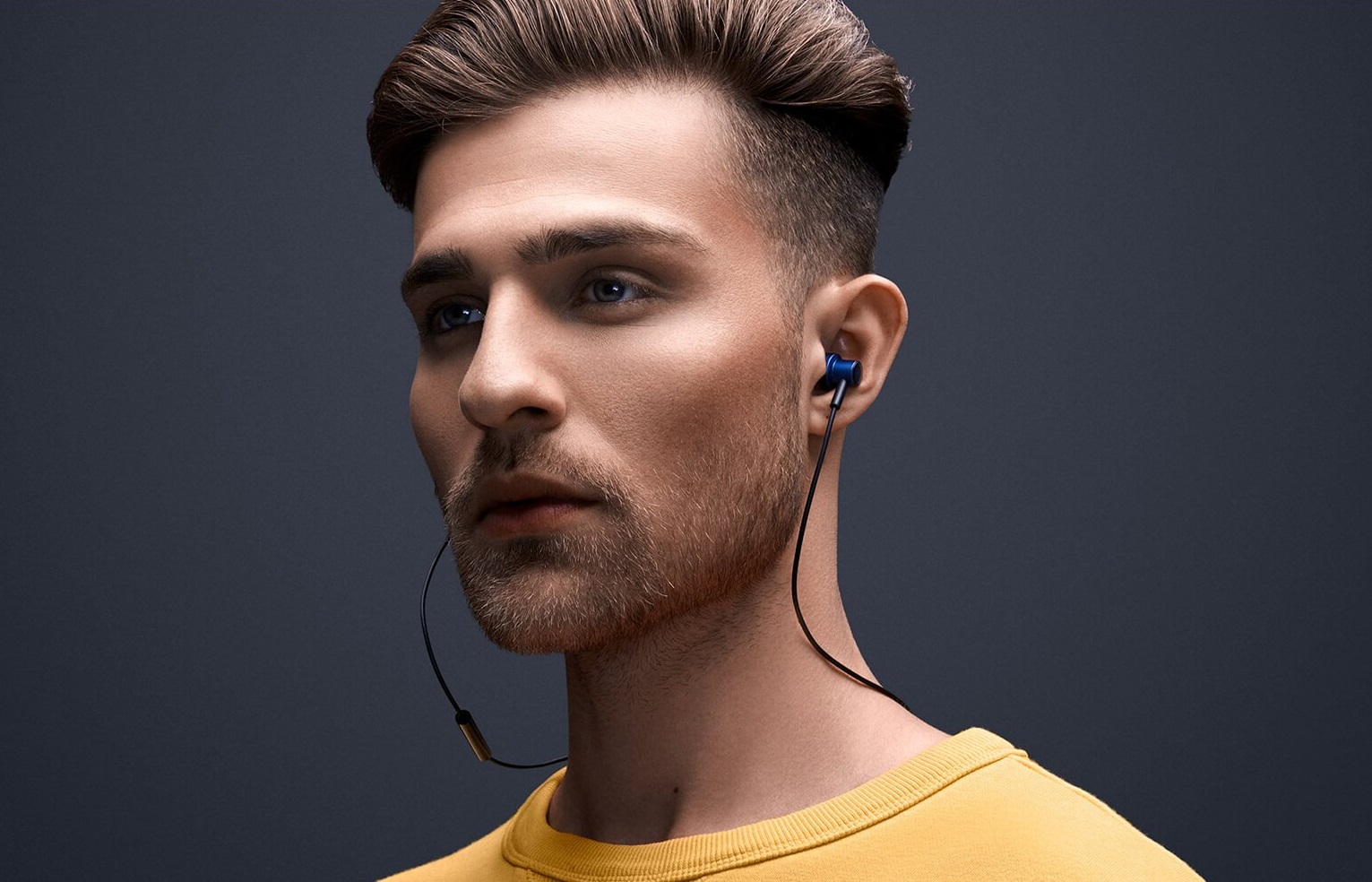 Xiaomi Mi Dual Driver — двухдрайверные наушники с проводом, «который никогда не запутается» - изображение обложка