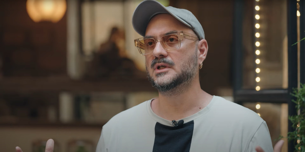 Обложка: Кирилл Серебренников в выпуске «вДудь»