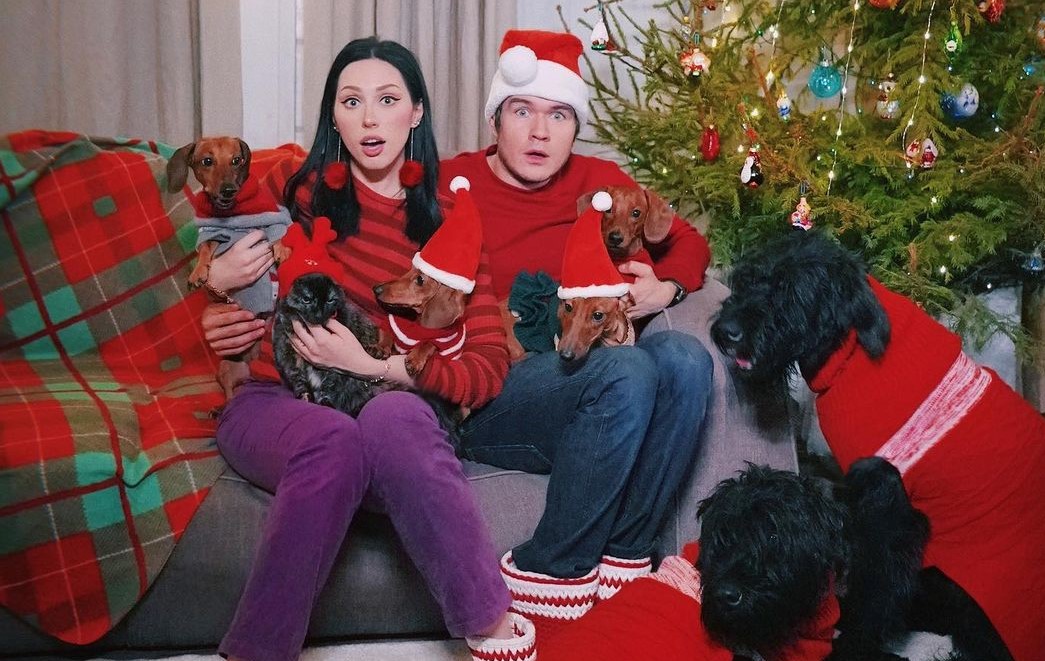 Блогер BadComedian женится. О свадьбе сообщила Катя Клэп - изображение обложка