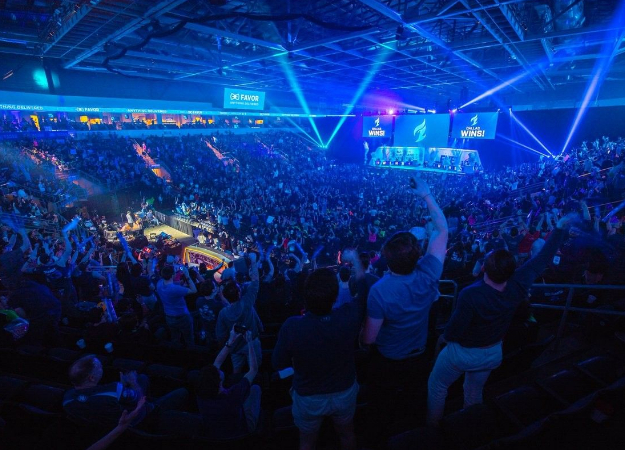 Начальная стоимость билетов на Call of Duty League составляет 75 долларов. Это около 4 800 рублей - изображение обложка