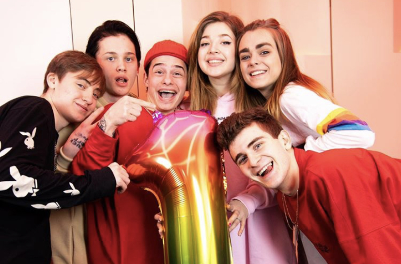 «В голове были демоны»: как известные тиктокеры шли к славе - изображение обложка