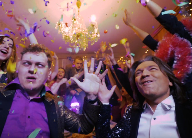 Хованский и Маликов сняли пародию на клип «Розовое вино», но снова не попали в ритм - изображение обложка