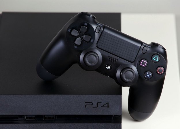 Почему на PlayStation 4 невозможна обратная совместимость? - изображение обложка