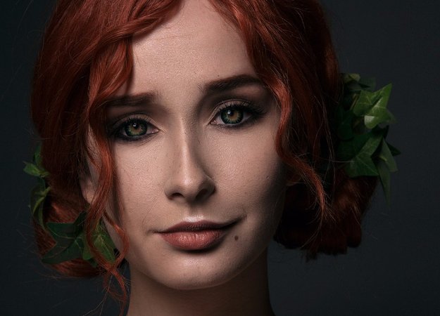 Хэллоуинский косплей дня: девушки из «Ведьмака» в образе злодеек комиксов DC - изображение обложка