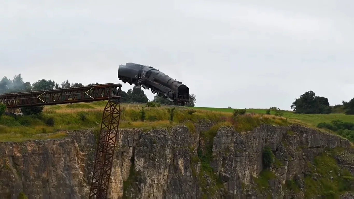 «Миссия: невыполнима 7»: появилось видео со съёмок сцены крушения поезда - изображение обложка