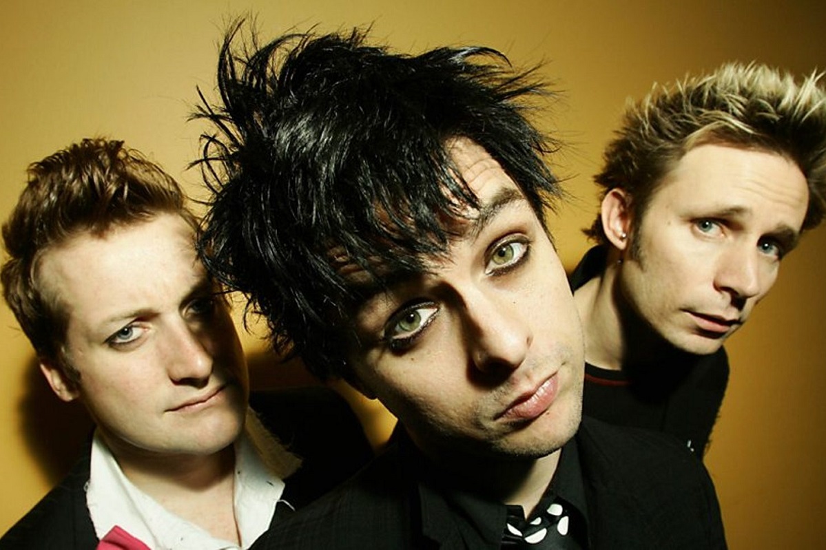 Green Day вернулись с новым треком. Скоро альбом и концерт в Москве - изображение обложка