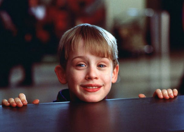 Новую версию фильма «Один дома» с рейтингом R продюсирует Райан Рейнольдс! - изображение обложка