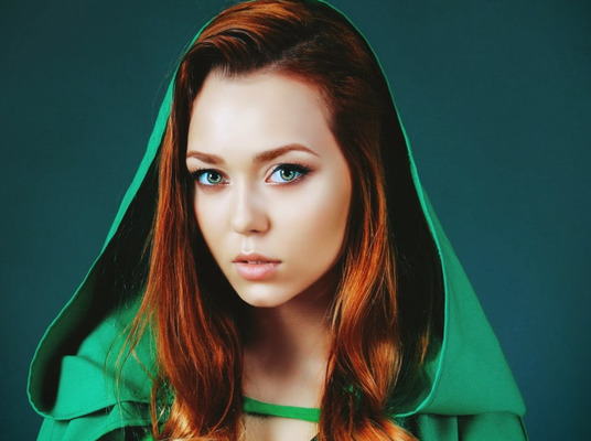 Как попросить фото в стиле Ню у девушки, которая играет в Dota 2 (только для терпеливых!) - изображение обложка