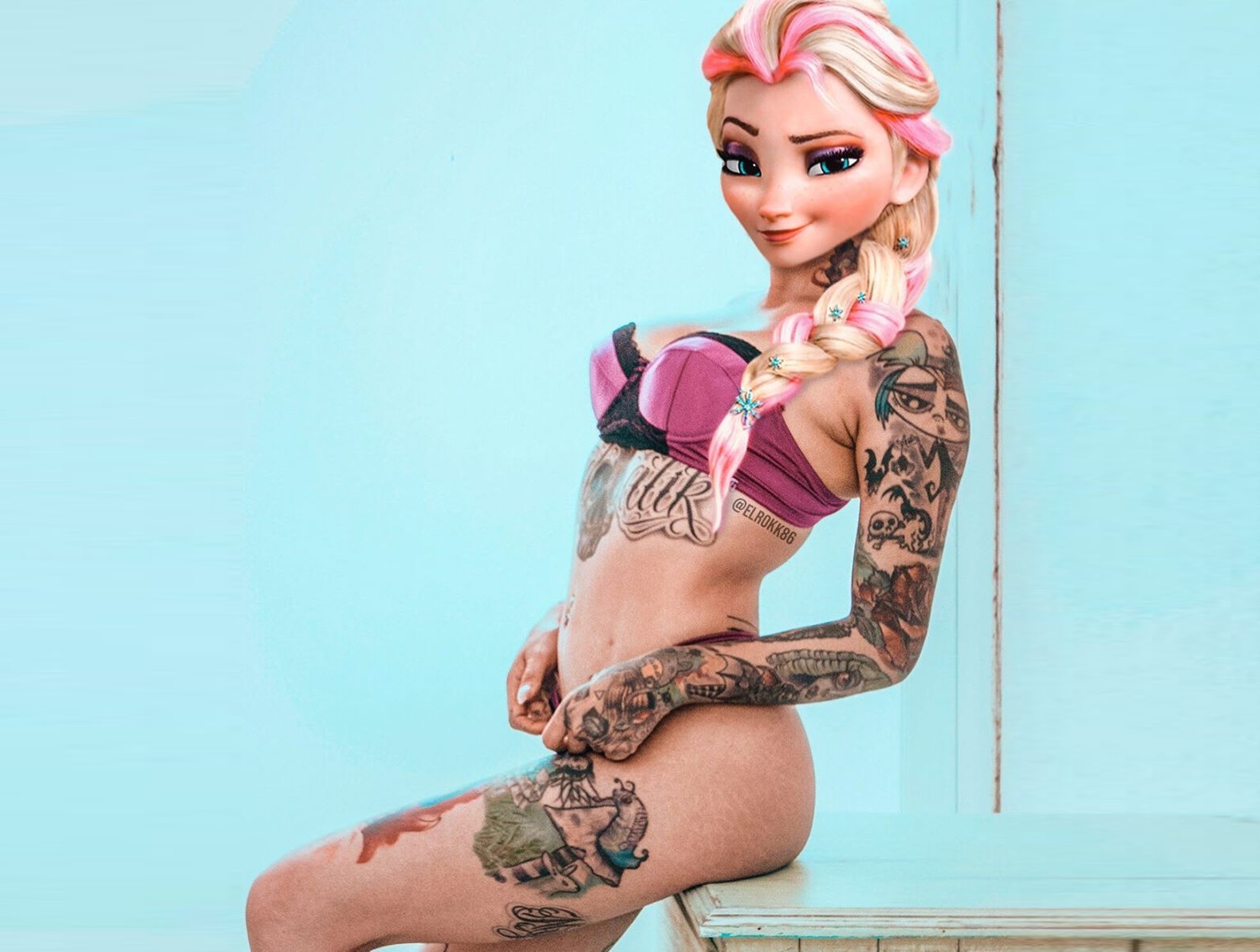 Дизайнер добавляет принцессам Disney татуировки, а супергероям еще и бороды - изображение обложка