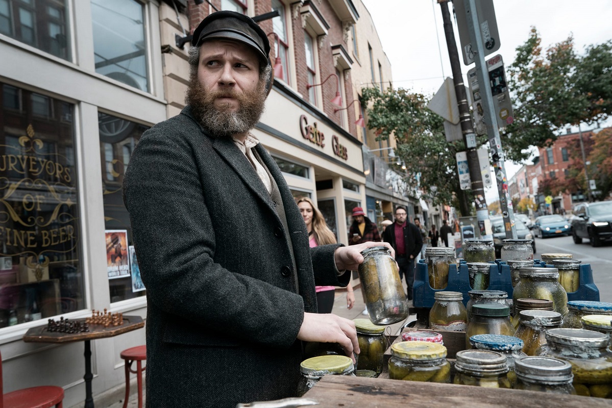 Что критики пишут об «Американском огурчике» Сета Рогена. «Душевность перевешивает недочеты» - изображение обложка