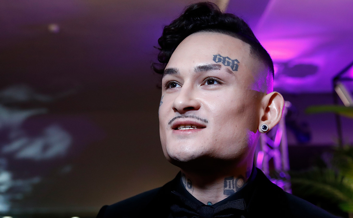 Моргенштерн нашёл ещё одну работу. Рэпер устроился официантом в свой ресторан - изображение обложка