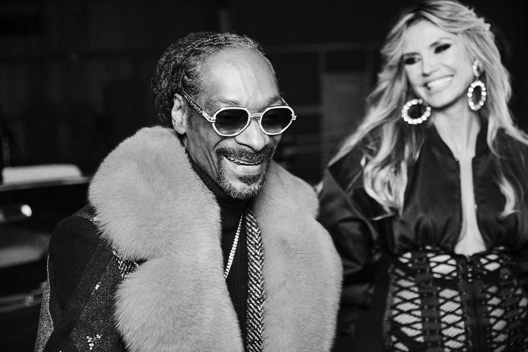 50 Cent и Snoop Dogg снимут сериал про обвинение последнего в убийстве - изображение обложка