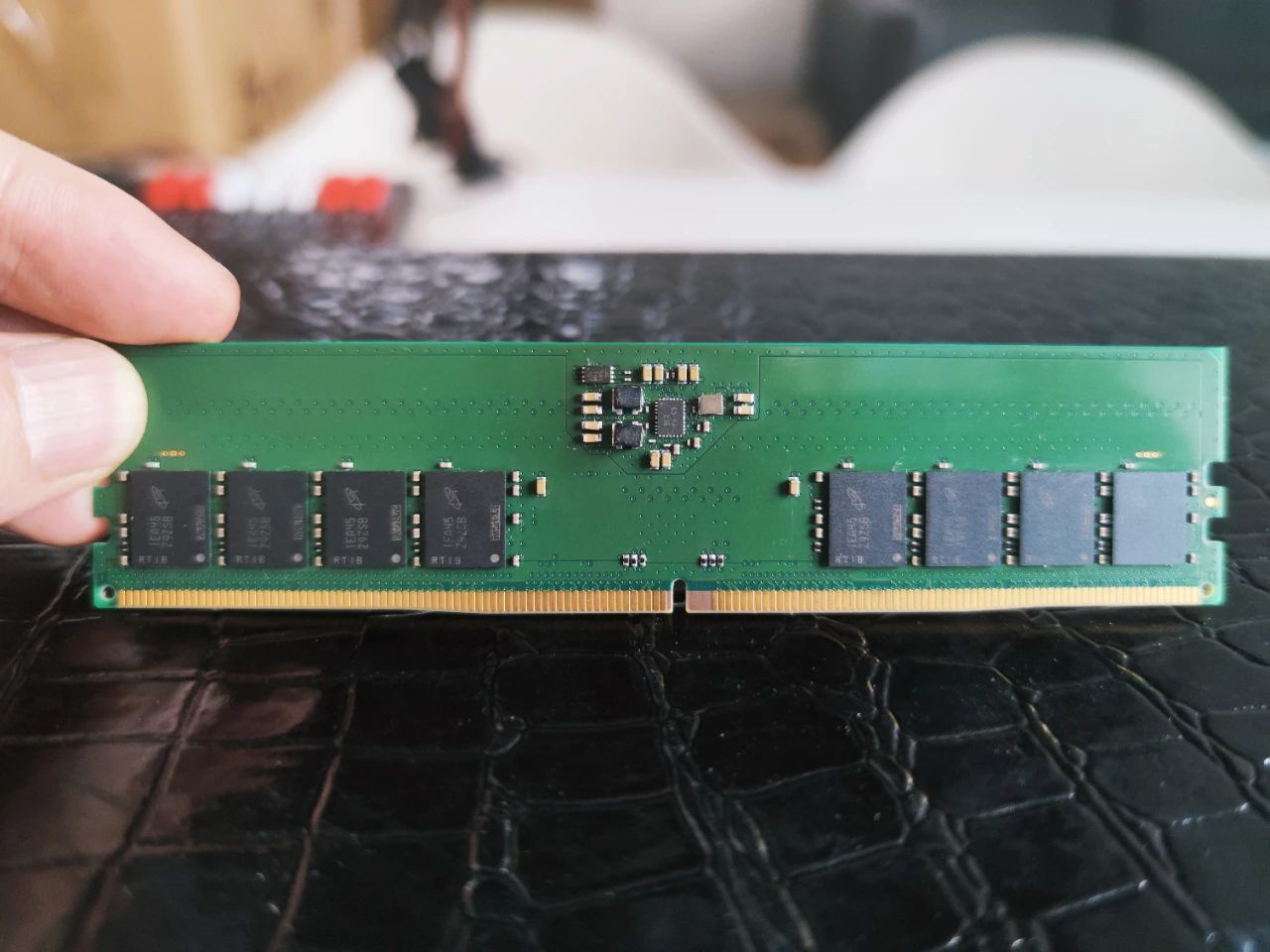 Китайцы начали массовое производство памяти DDR5 - изображение обложка