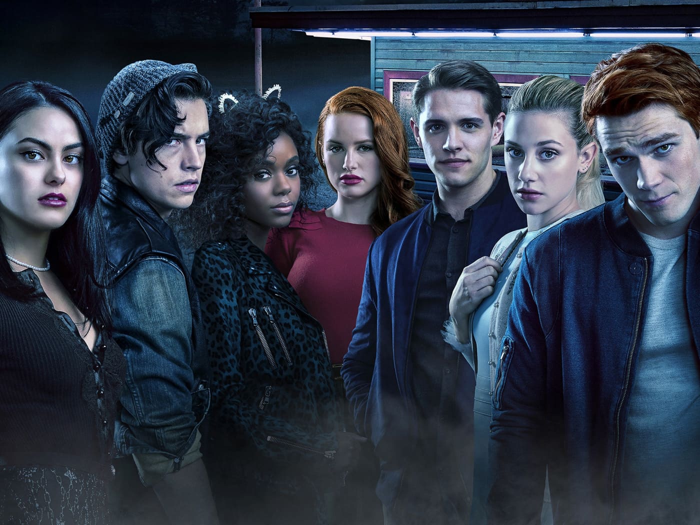 Создатель «Ривердейла» работает над сериалом о вампирах. Уже известно, кто исполнит главную роль - изображение обложка