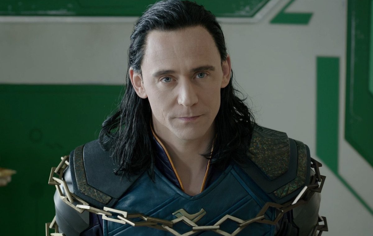 Слух: Том Хиддлстон в сериале про Локи будет всего лишь рассказчиком