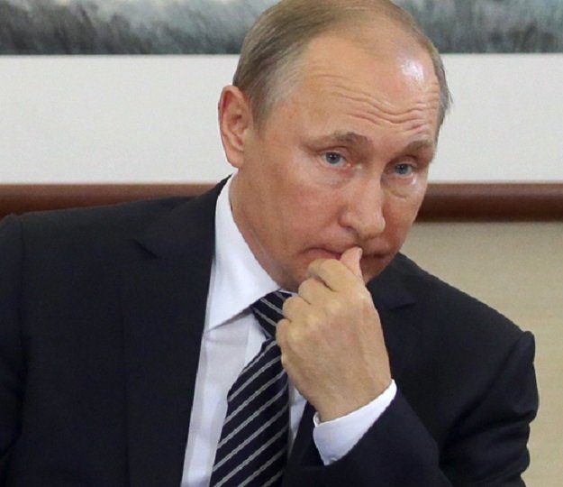 Путин попросил скорректировать скандальный «пакет Яровой»