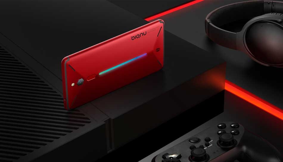 Antutu опубликовал рейтинг самых мощных флагманов и среднебюджетных смартфонов ноября - изображение обложка