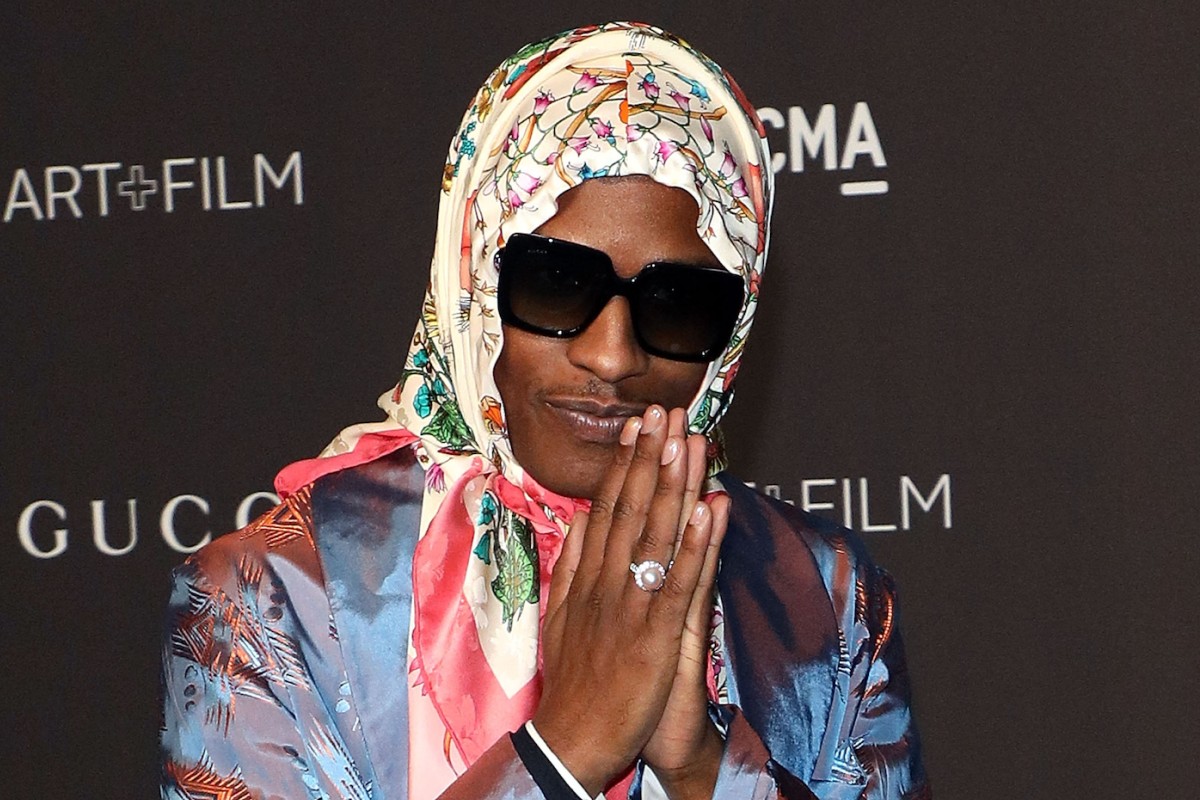 A$AP Rocky в клипе Babushka Boi с платком на голове превращает полицейских в фарш