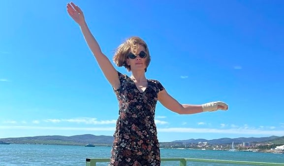 «Вызов»: Юлия Пересильд и Клим Шипенко полетят в космос для съемок на МКС - изображение обложка