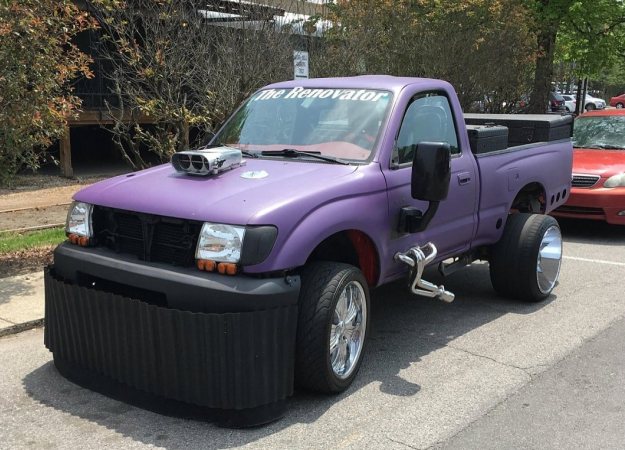 Игрушки по «Мстителям: Финал» не остановить — супергерои получили даже свои машинки Hot Wheels - изображение обложка