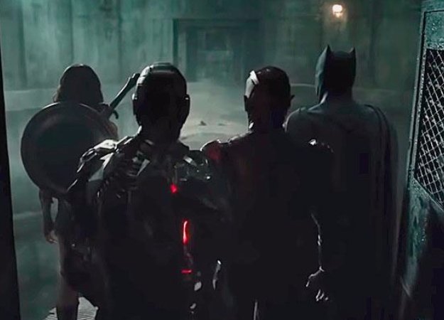 Как выглядят костюмы супергероев в «Лиге справедливости»? - изображение обложка