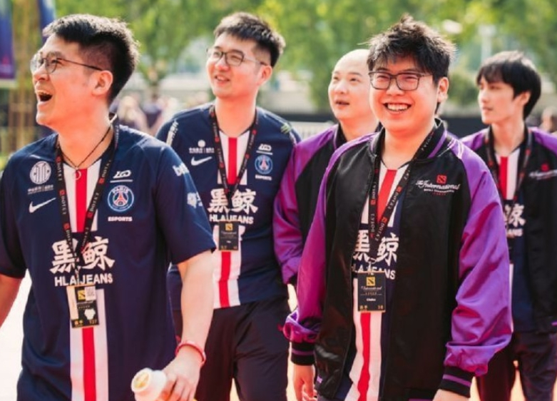 Финалист The International 2018 проиграл команде, в составе которой играет девушка - изображение обложка