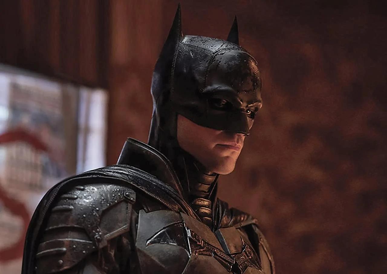 Обложка и фото в материале: кадры из фильма «Бэтмен» // UPI