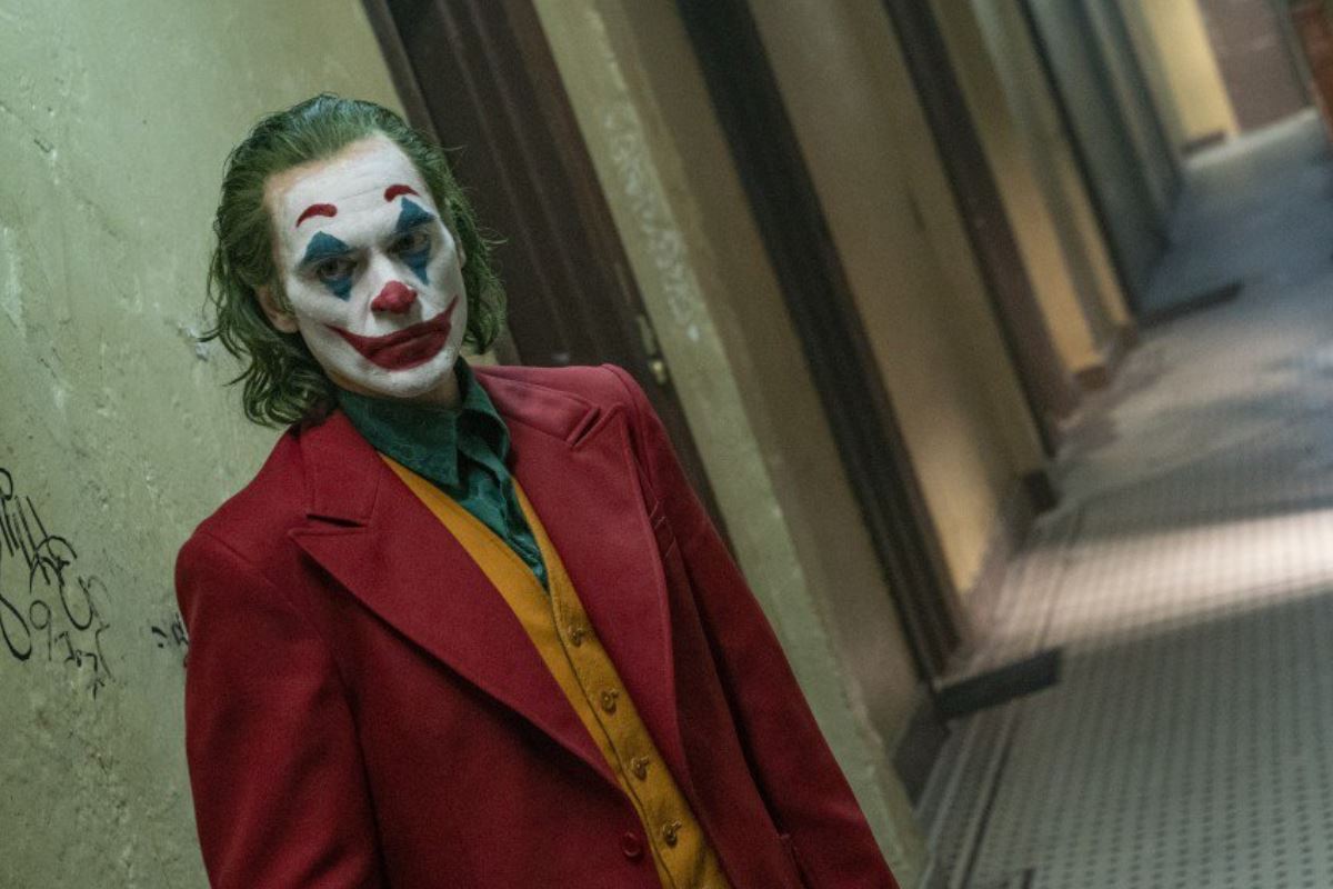 «Тяжело спорить с 30 миллионами людей в Твиттере». Режиссер «Джокера» о причине упадка жанра комедии - изображение обложка