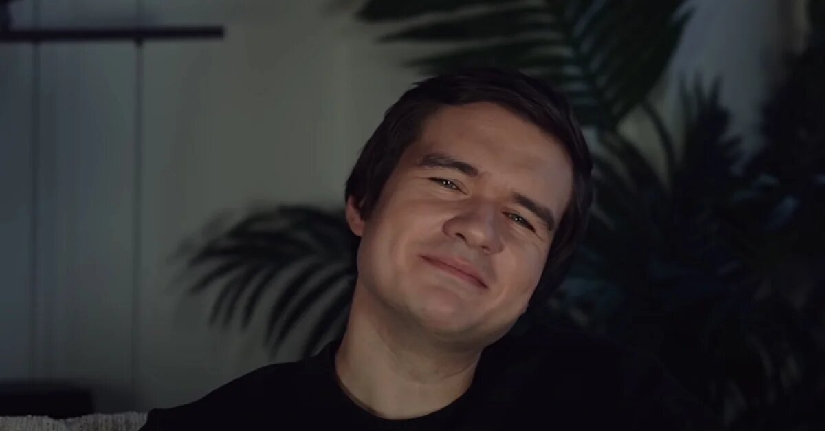 Обложка: скриншот «Канобу»/YouTube-канал BadComedian