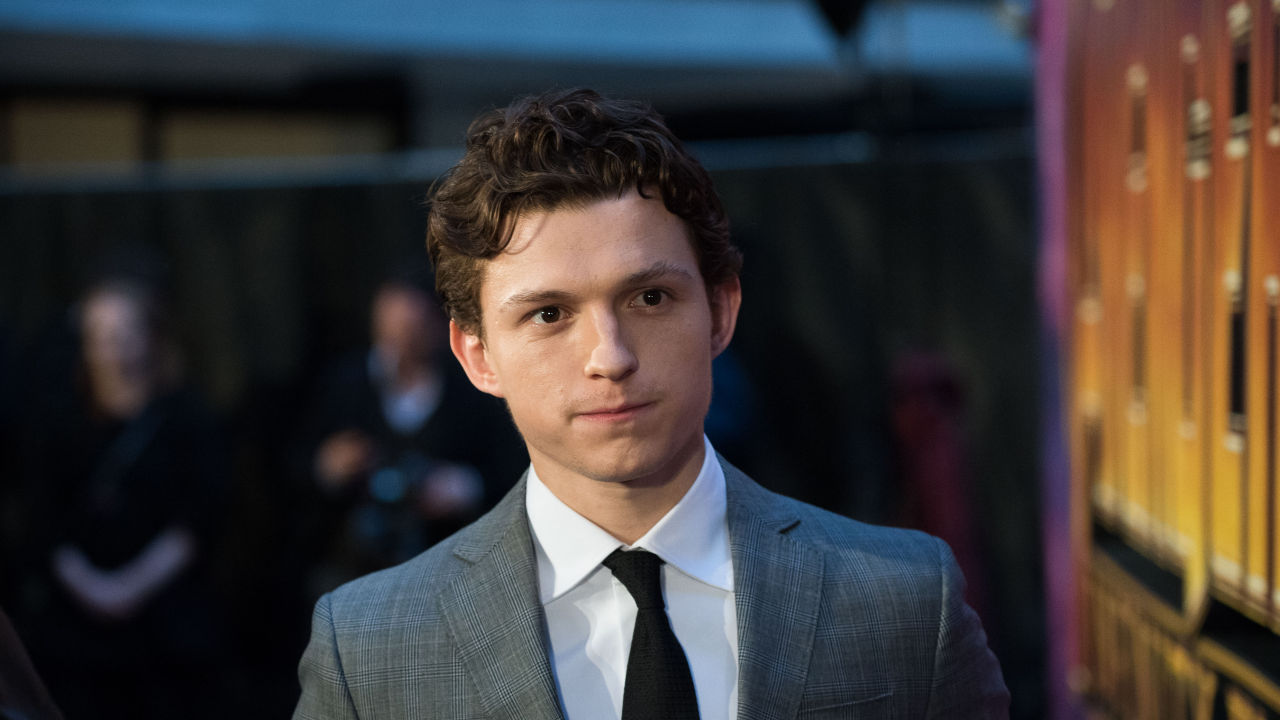 «Я просто одержим этим»: Том Холланд поделился впечатлениями от сериала «ВандаВижн» - изображение обложка