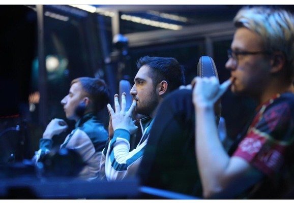 Бустеры аккаунтов. 5 интересных фактов о новичках Natus Vincere - изображение обложка