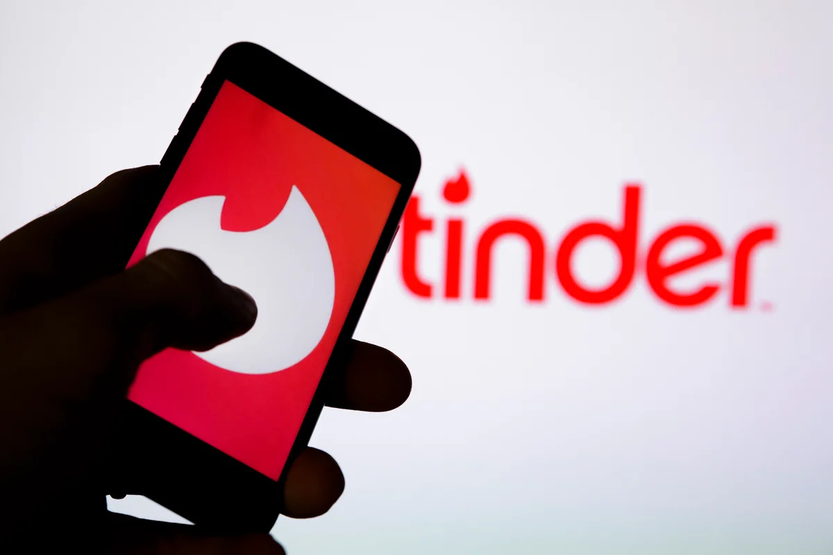 Tinder в США позволит пользователям узнать, не был ли их вероятный партнер насильником или абьюзером - изображение обложка