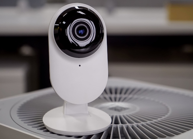 Xiaomi выпустила Yi Home Camera 3 — домашнюю смарт-камеру с ИИ и датчиком движения - изображение обложка