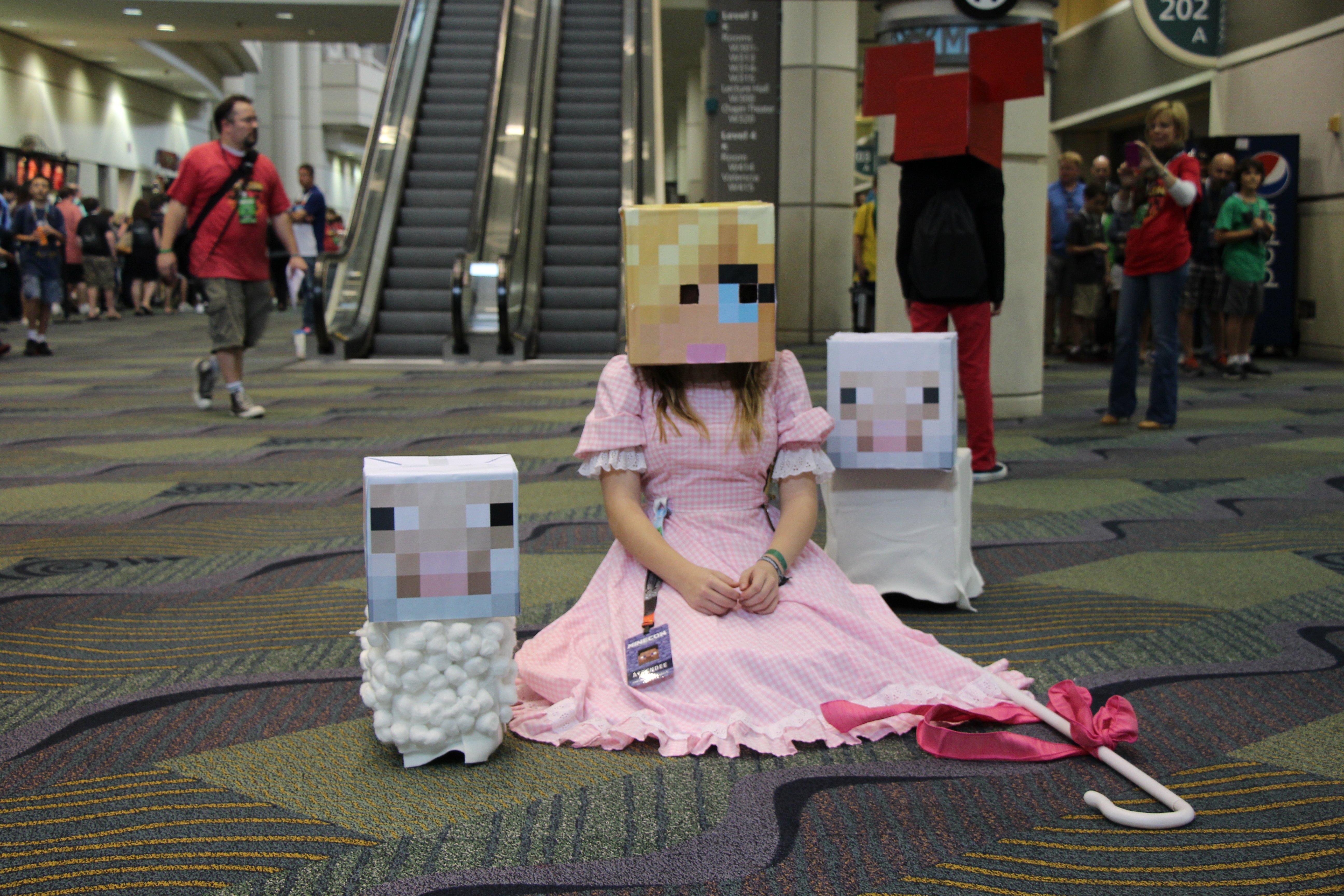 Конференцию для поклонников Minecraft перенесли на следующую весну - изображение обложка