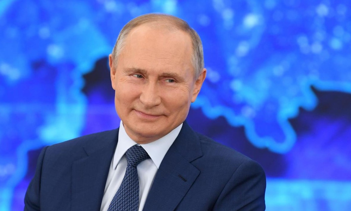 В России ввели штраф за продажу гаджетов без предустановленного отечественного софта - изображение обложка