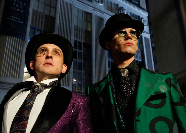 Бэтмен, Джокер, Пингвин, Загадочник — все собрались в трейлере финальной серии «Готэма» - изображение обложка