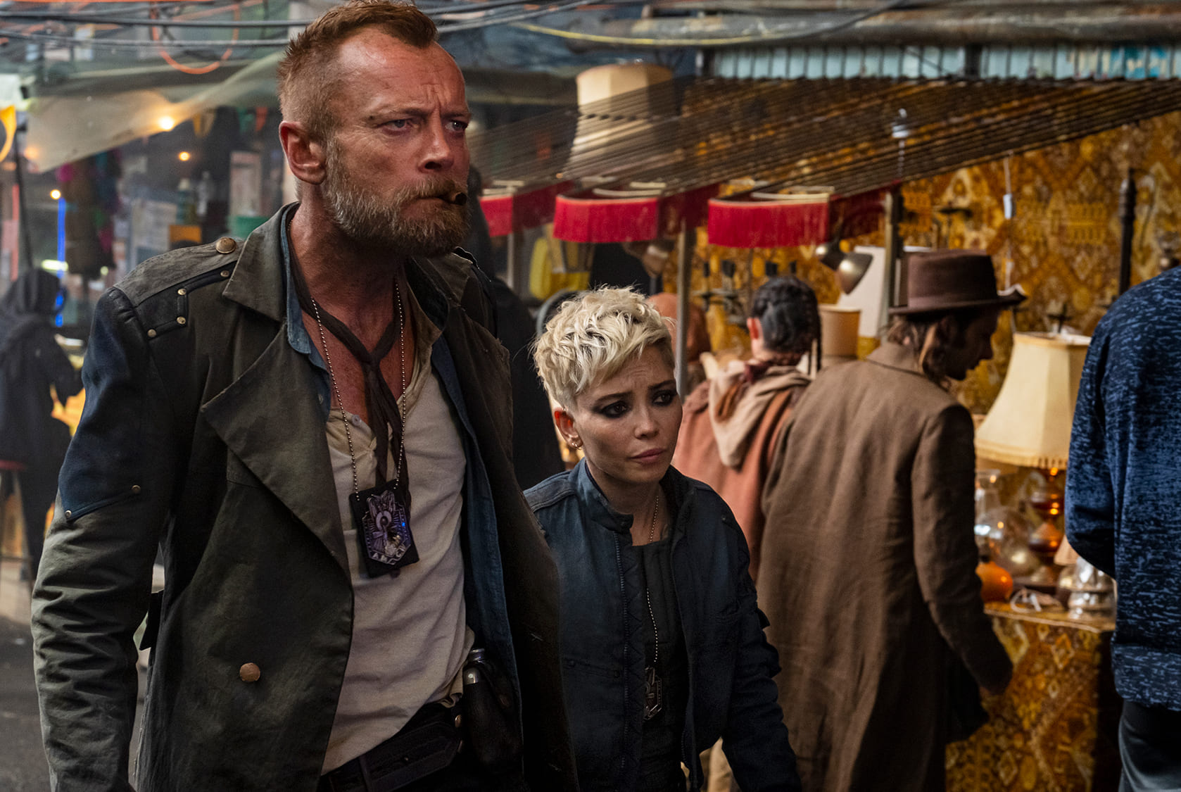 Вышел трейлер сериала «Стража» по Терри Пратчетту. В нем драконы и танцы - изображение обложка