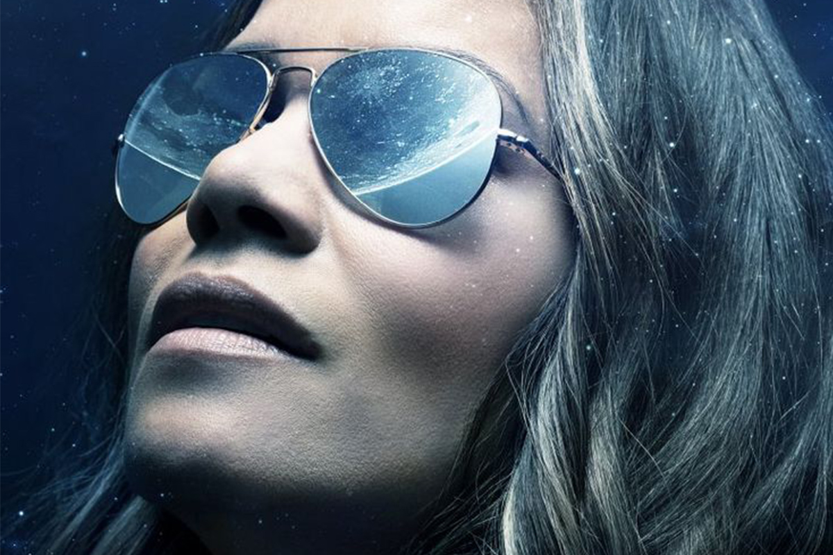 Фото: постер к фильму Moonfall