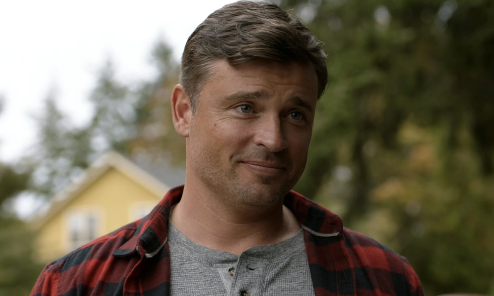 Том Уэллинг из «Тайн Смолвиля» вернется к роли Кларка Кента в мультсериале - изображение обложка