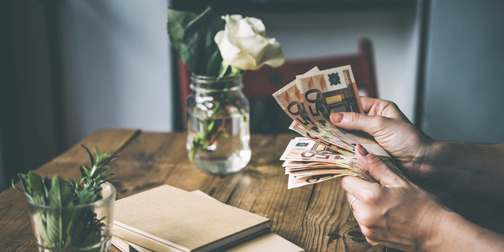 Россияне хотят получать 30 000 рублей в качестве безусловного базового дохода - изображение обложка