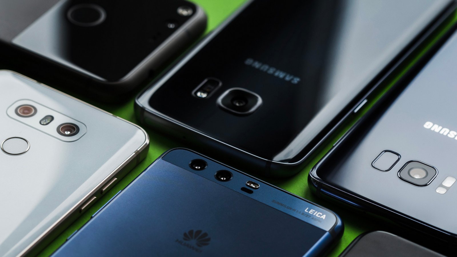 В 2021 году в России появится платная регистрация смартфонов по IMEI