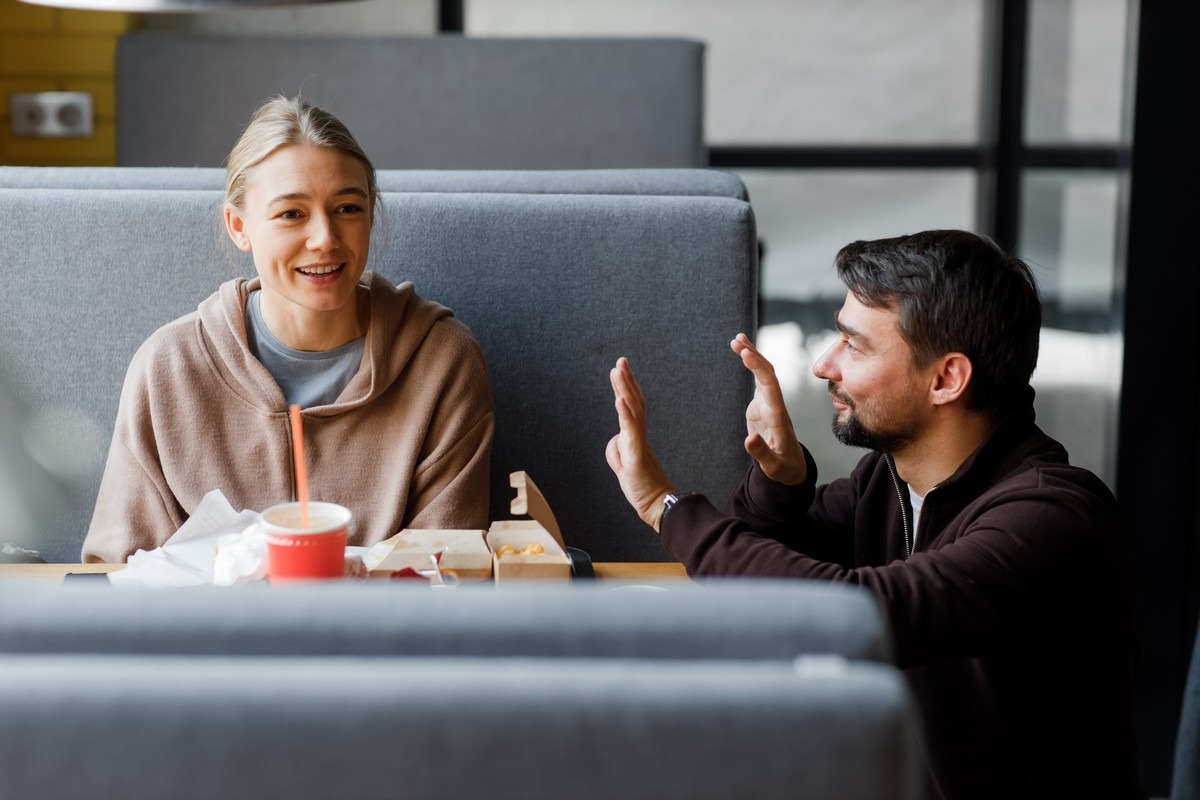 Обложка: Кадр из сериала «Контейнер»