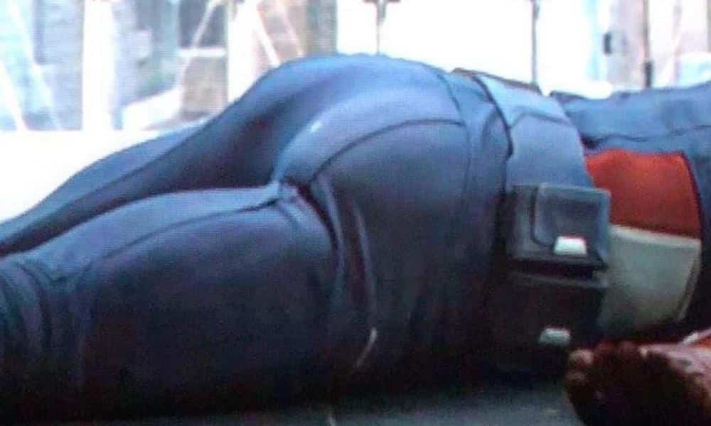 «Мстители»: исполнитель роли Сокола Энтони Маки считает, что его задница лучше, чем у Криса Эванса - изображение обложка