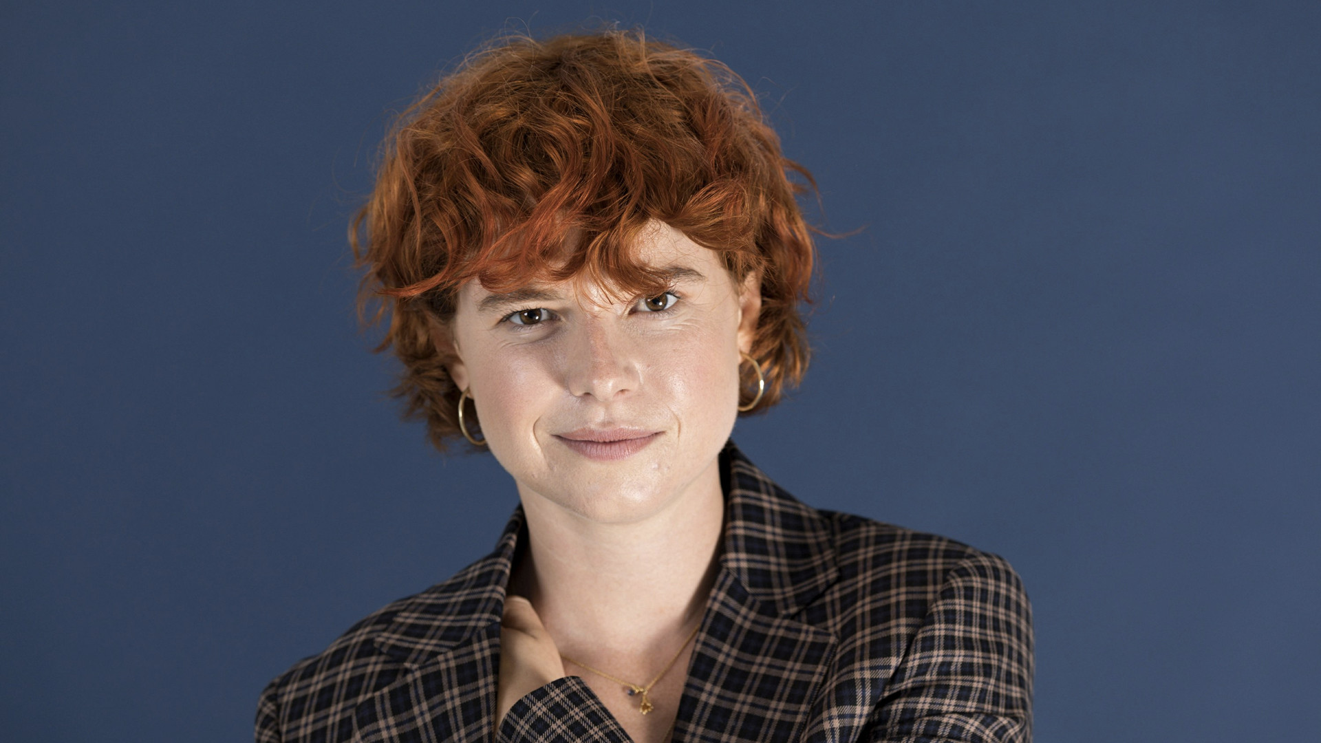 Звезда «Чернобыля» и «Фарго» сыграет в новом фильме режиссера «Из машины» и «Аннигиляции» - изображение обложка