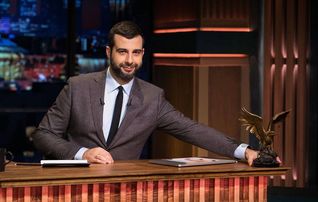 «Вечерний Ургант» опять извинились. На этот раз в стиле «Евротура» - изображение обложка