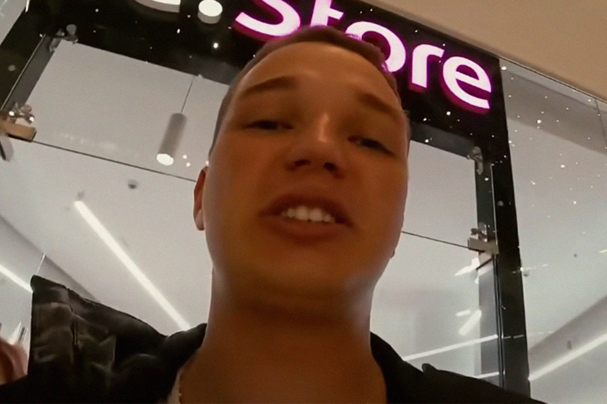 Обложка: Кадр с YouTube